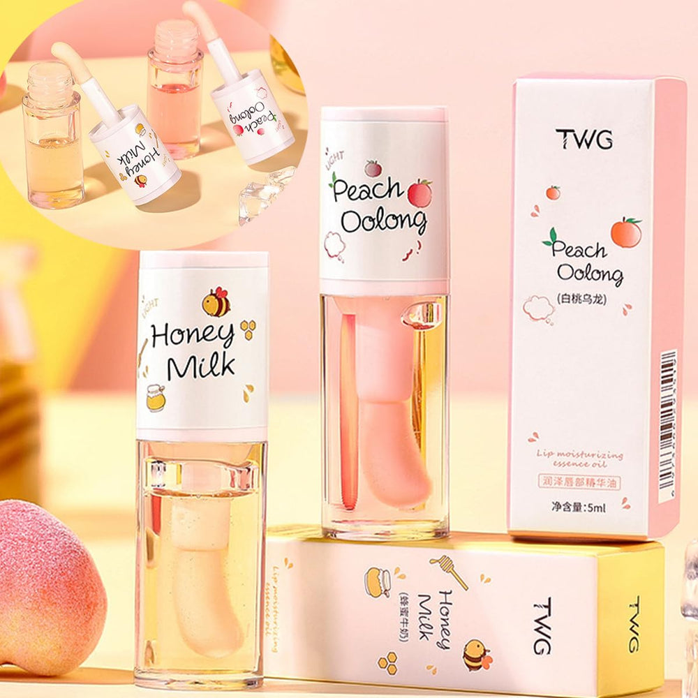 Pakivs Plumping Clear Lip Gloss creates a fresh, plump look.