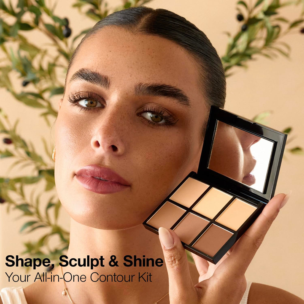 Palladio Definer formula infused with apricot and chamomile for skin conditioning.