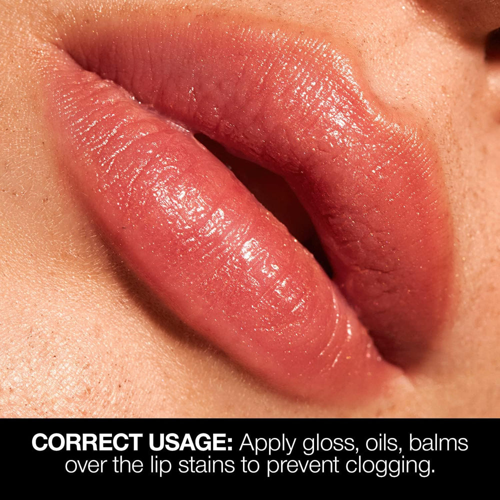 Palladio Lip Stain Precision Marker detail helps clean sharp lip lines