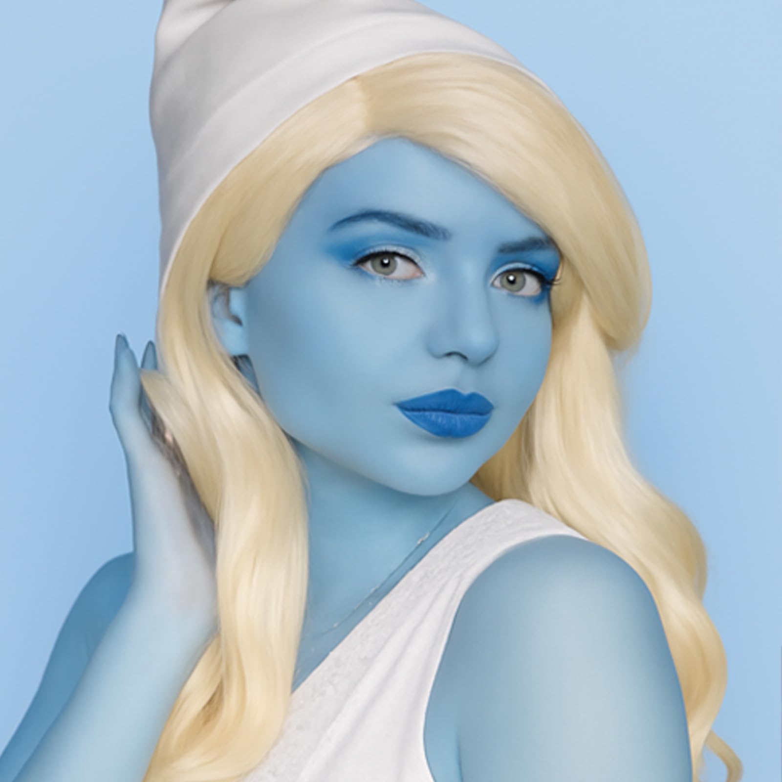 Paminify light-blue paint stick with setting powder for longer-lasting color.