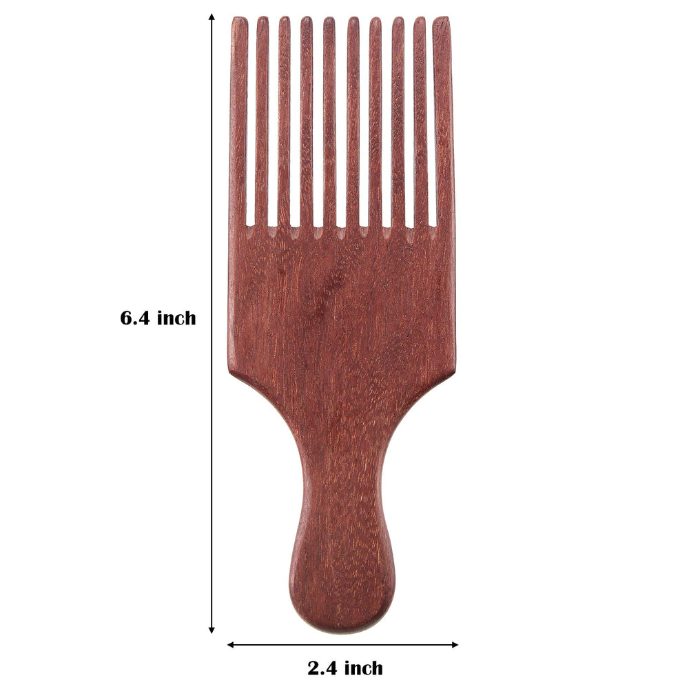 Patelai long-tooth detangling comb highlighting smooth teeth for gentle detangling