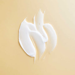 PATTERN Leave-In Conditioner application scene smooths detangling