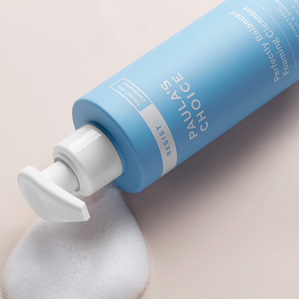 Paula's Choice RESIST aloe and hyaluronic acid formula image suggests hydrating cleanse.