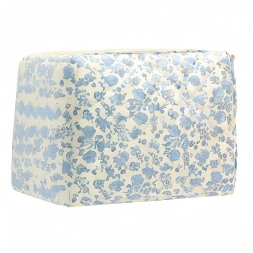PAZIMIIK Little Flower Blue color adds a soft pop of color to your kit.