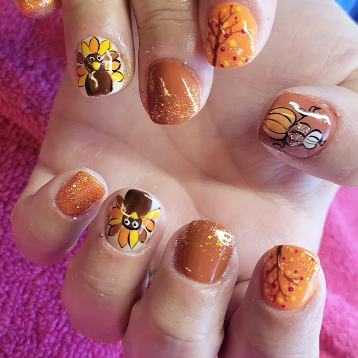 PBPCGBW Thanksgiving press-on nails with full-cover gold glitter for festive fall nails.