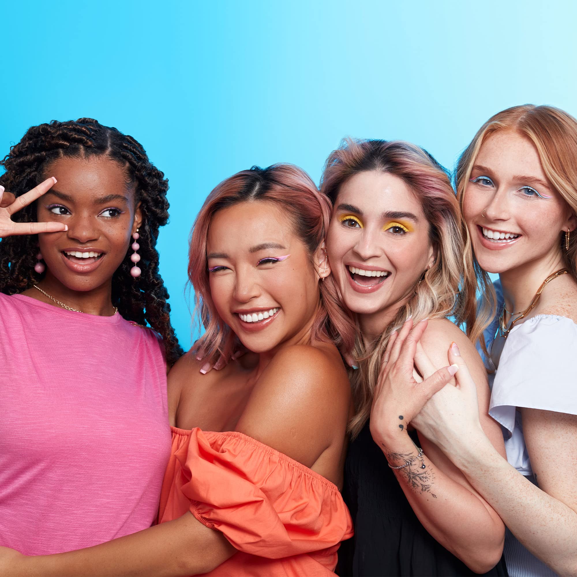 PEACE OUT Instant Pore Perfector under-makeup proves easy layering for lasting wear