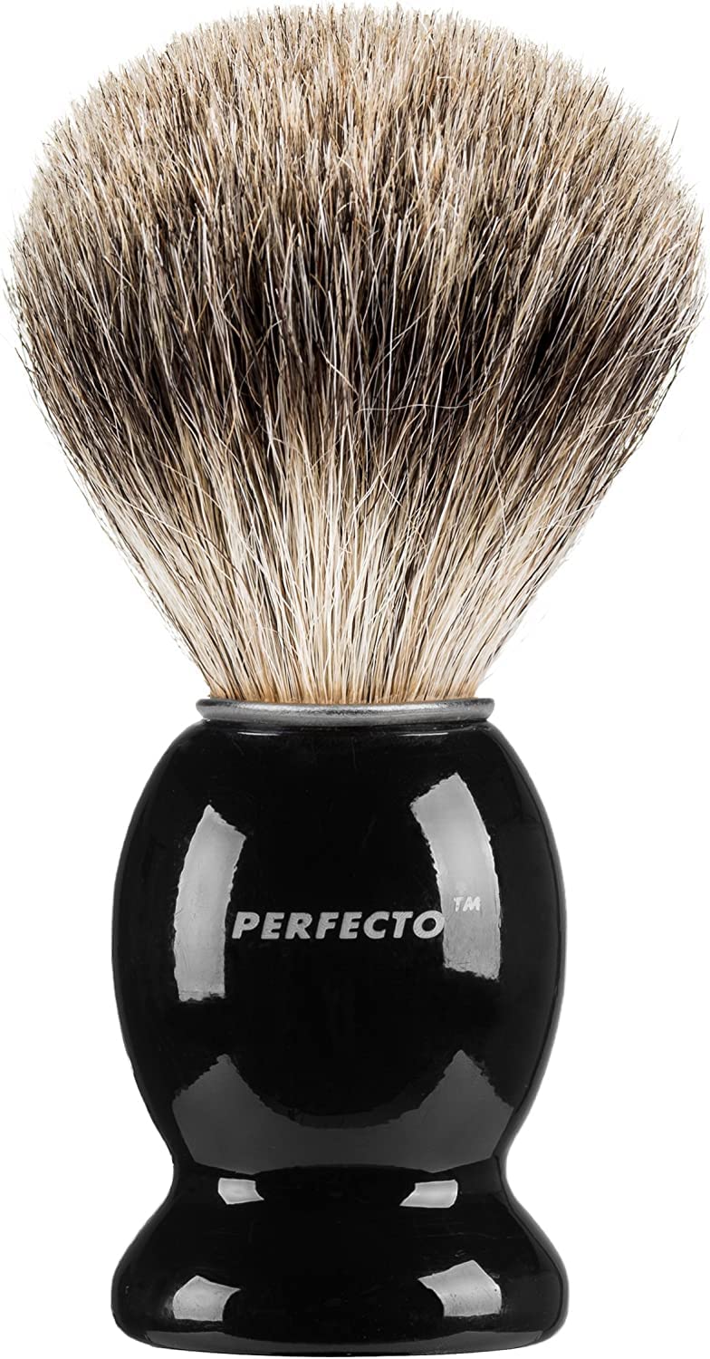 Perfecto deluxe stand keeps the shaving setup organized and accessible.