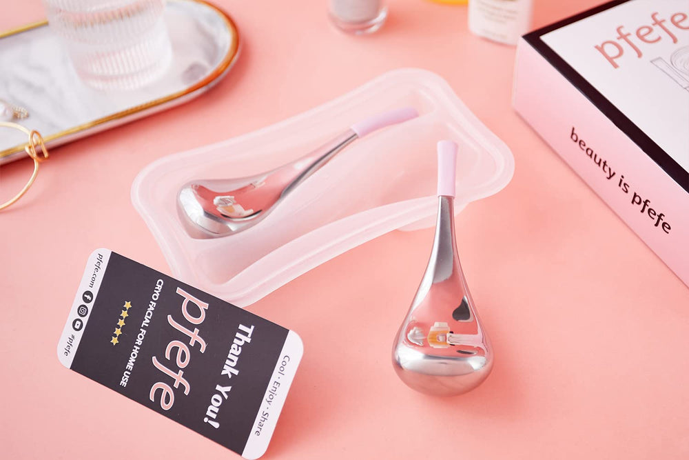 pfefe Cryo Sticks come with a storage case for tidy, portable skincare sets.