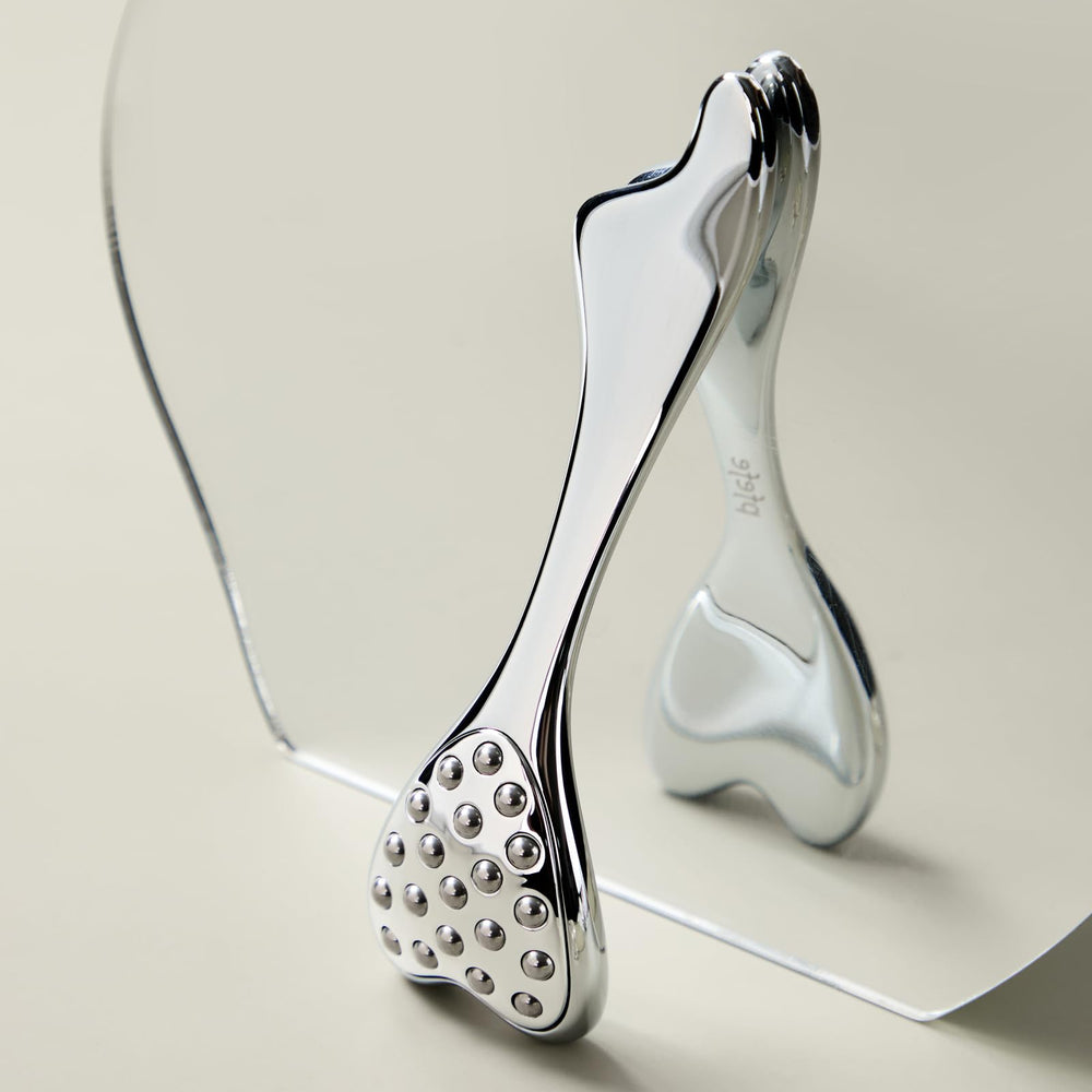 pfefe stainless steel roller on vanity top for daily routines.