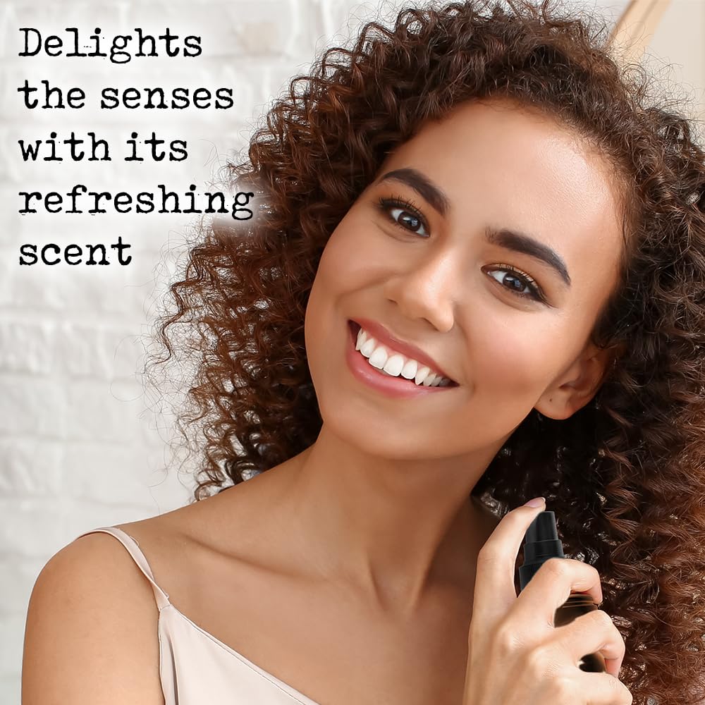 PHARM TO TABLE Leave In Conditioner hair-detangling demonstrates easy manageability