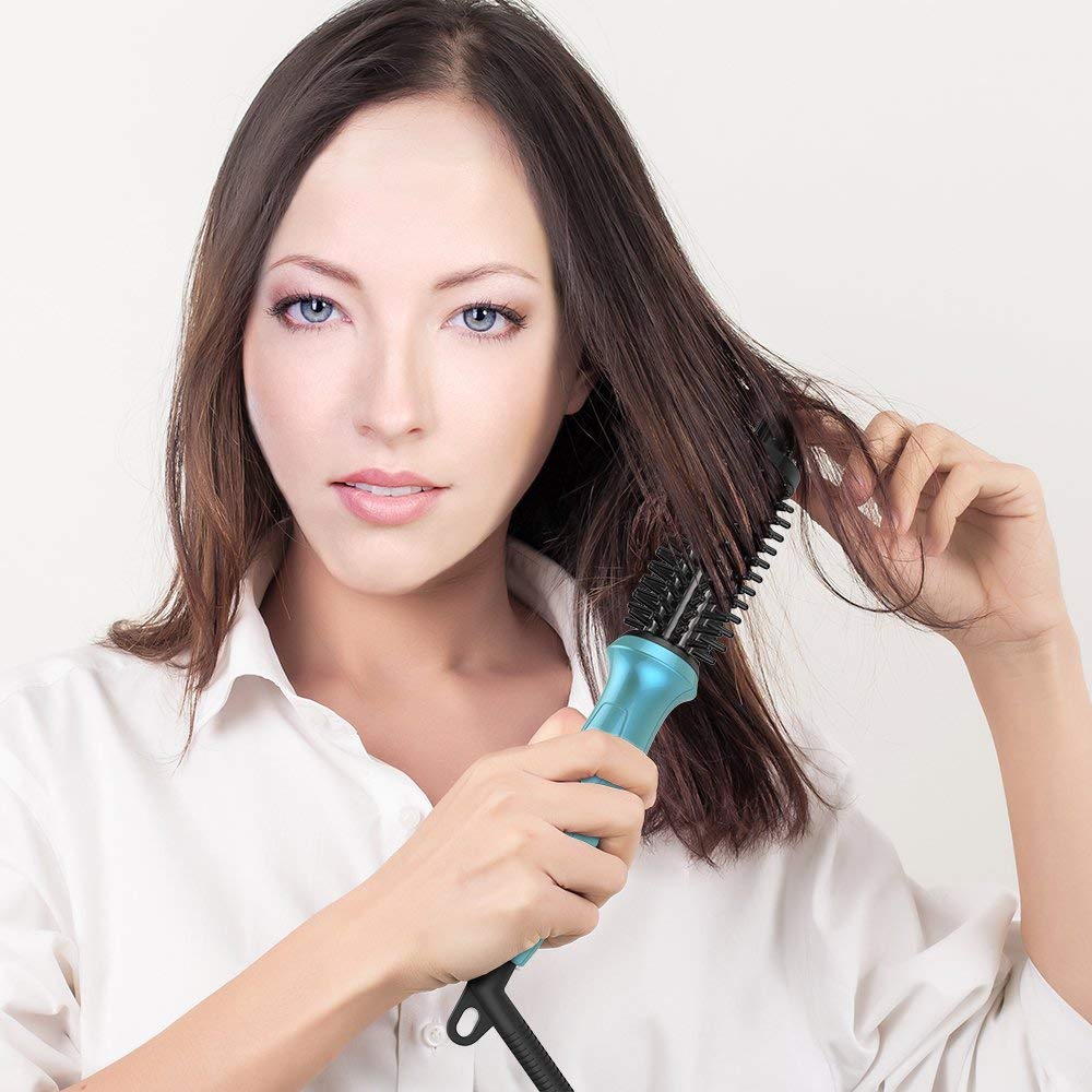 PHOEBE Mini Curling Iron quick heat-up feature saves time during styling.