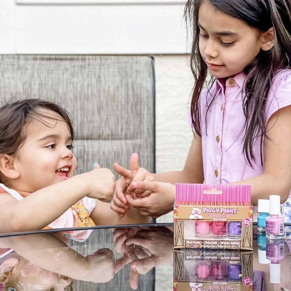 Piggy Paint Happy Hands Set color-swatches showcase shades designed for playful nail art ideas.