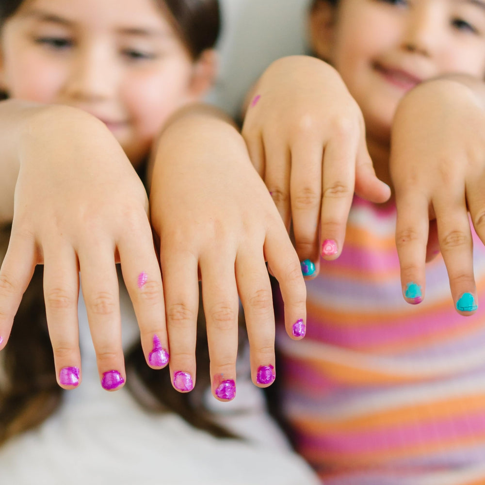 Piggy Paint remover for kids packaging highlighting safe cleanup