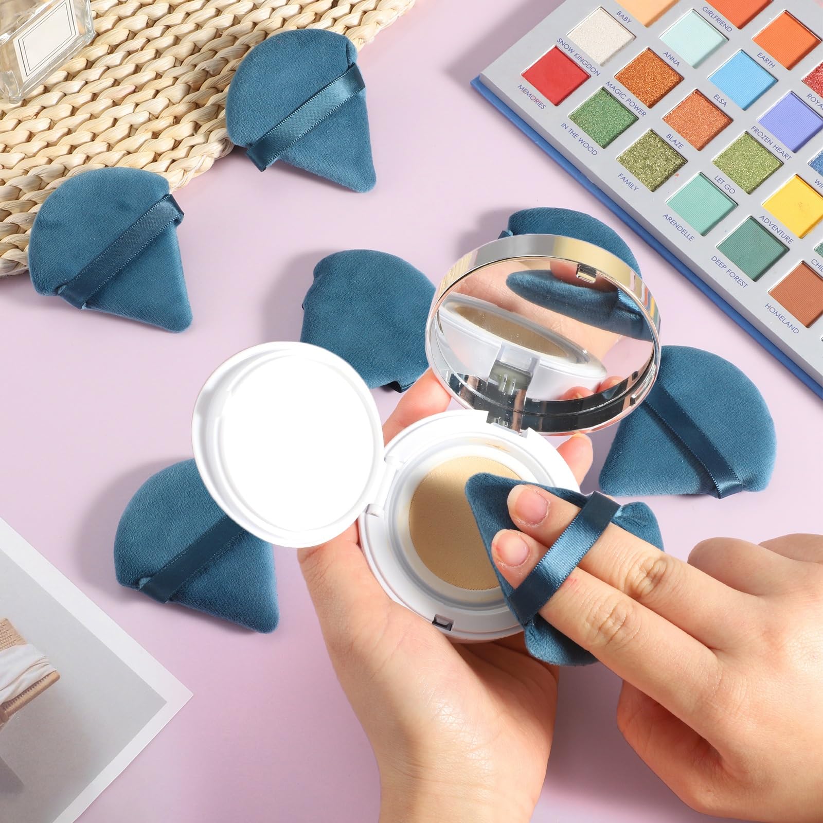 Pimoys washable puff enables easy cleaning and extended reuse.