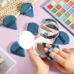 Pimoys washable puff enables easy cleaning and extended reuse.