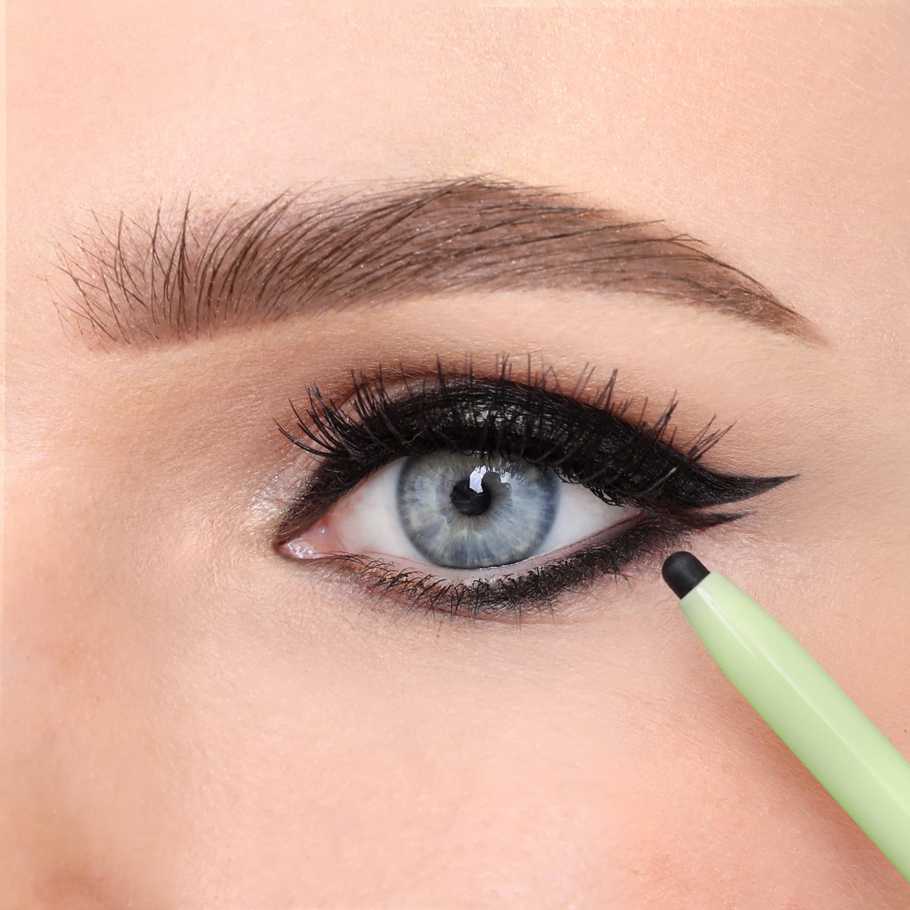Pixi Eye Define Waterline long-wearing look for day-to-night looks.