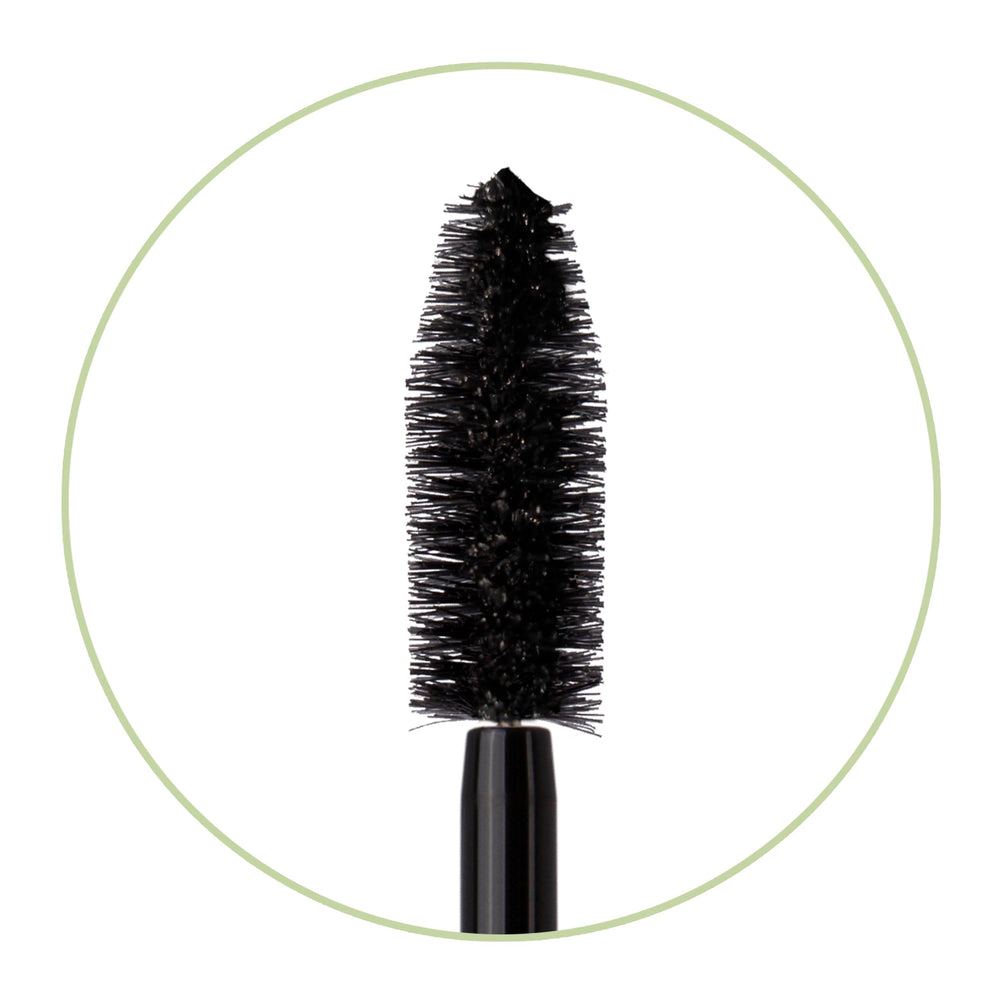 Pixi Large Lash Mascara oversized brush delivers dramatic volume and lift