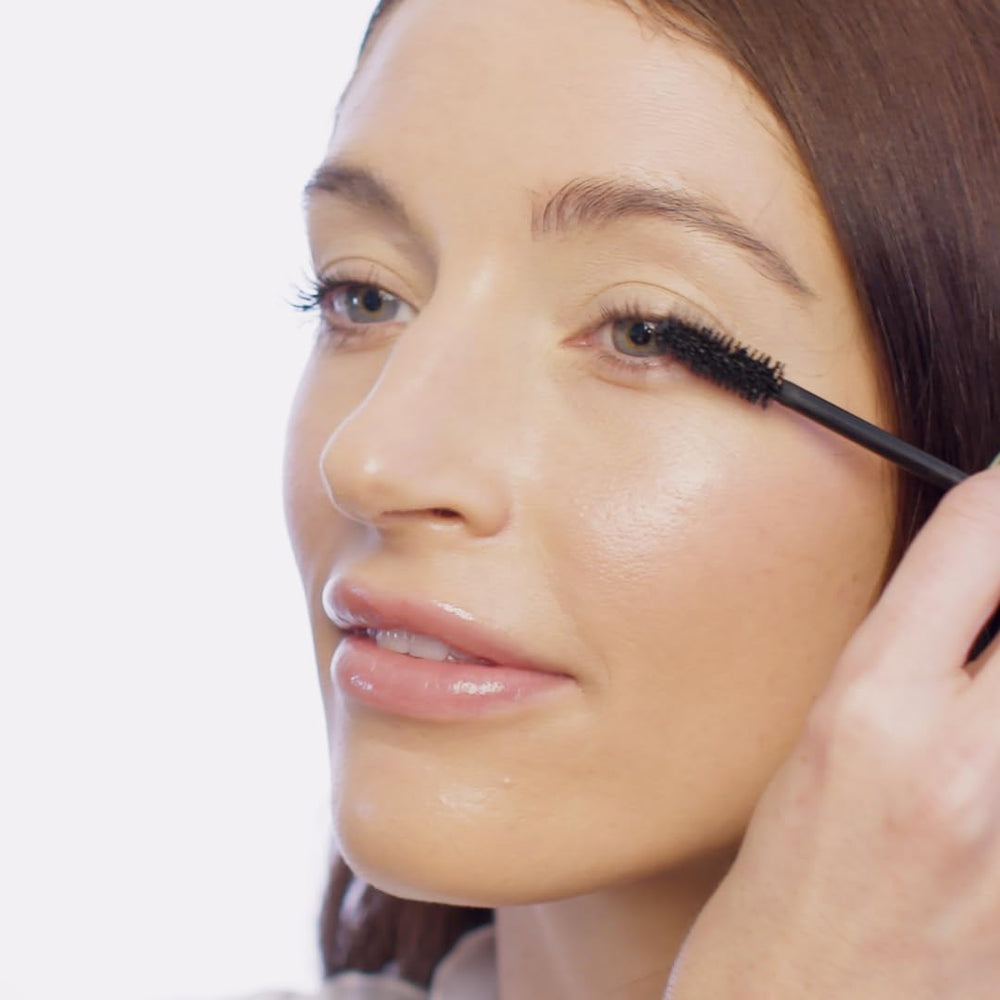 Pixi Large Lash Mascara wand in action for base pigment and length