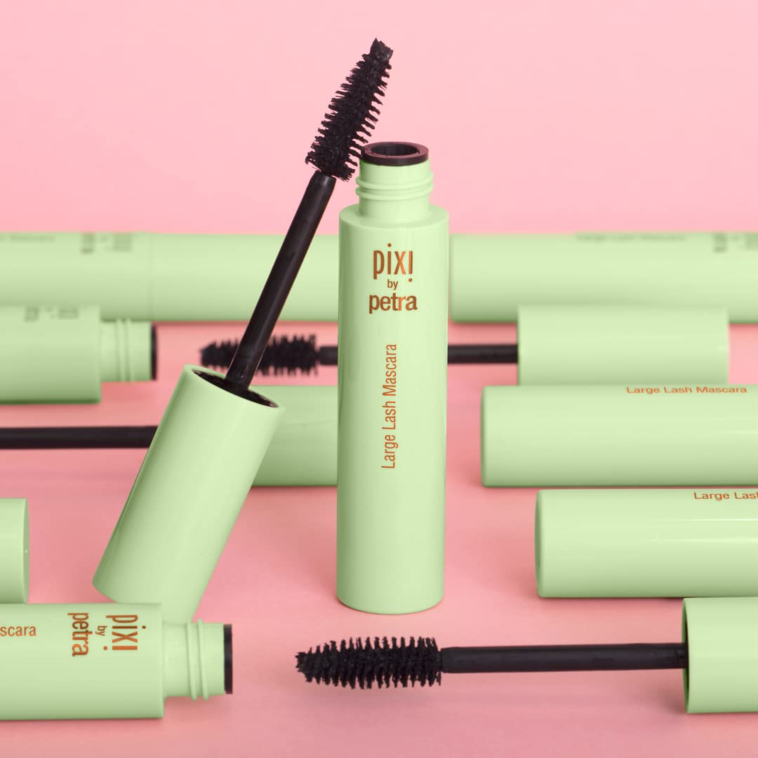 Pixi Large Lash Mascara water-resistant test shows smudge-free wear