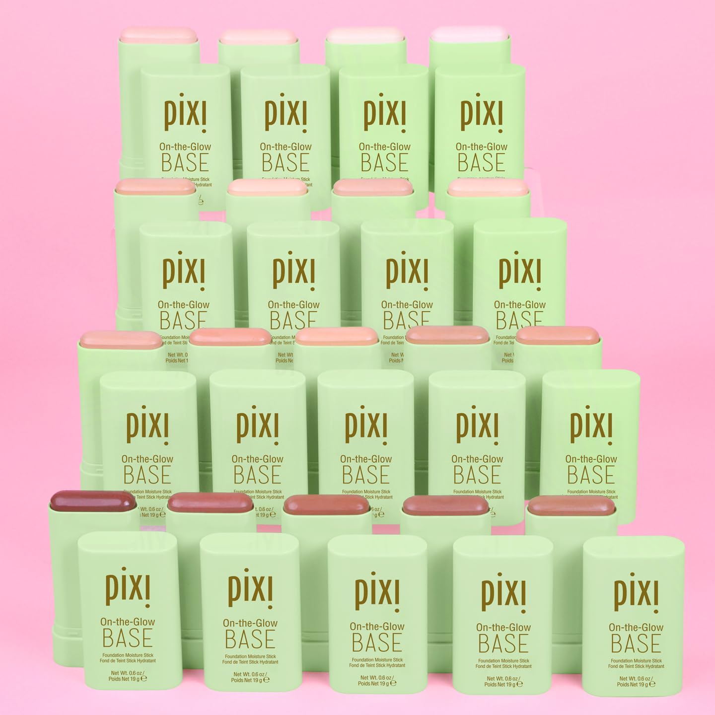Pixi On-the-Glow Base ingredients highlight ceramides and berries for nourishment and radiance.