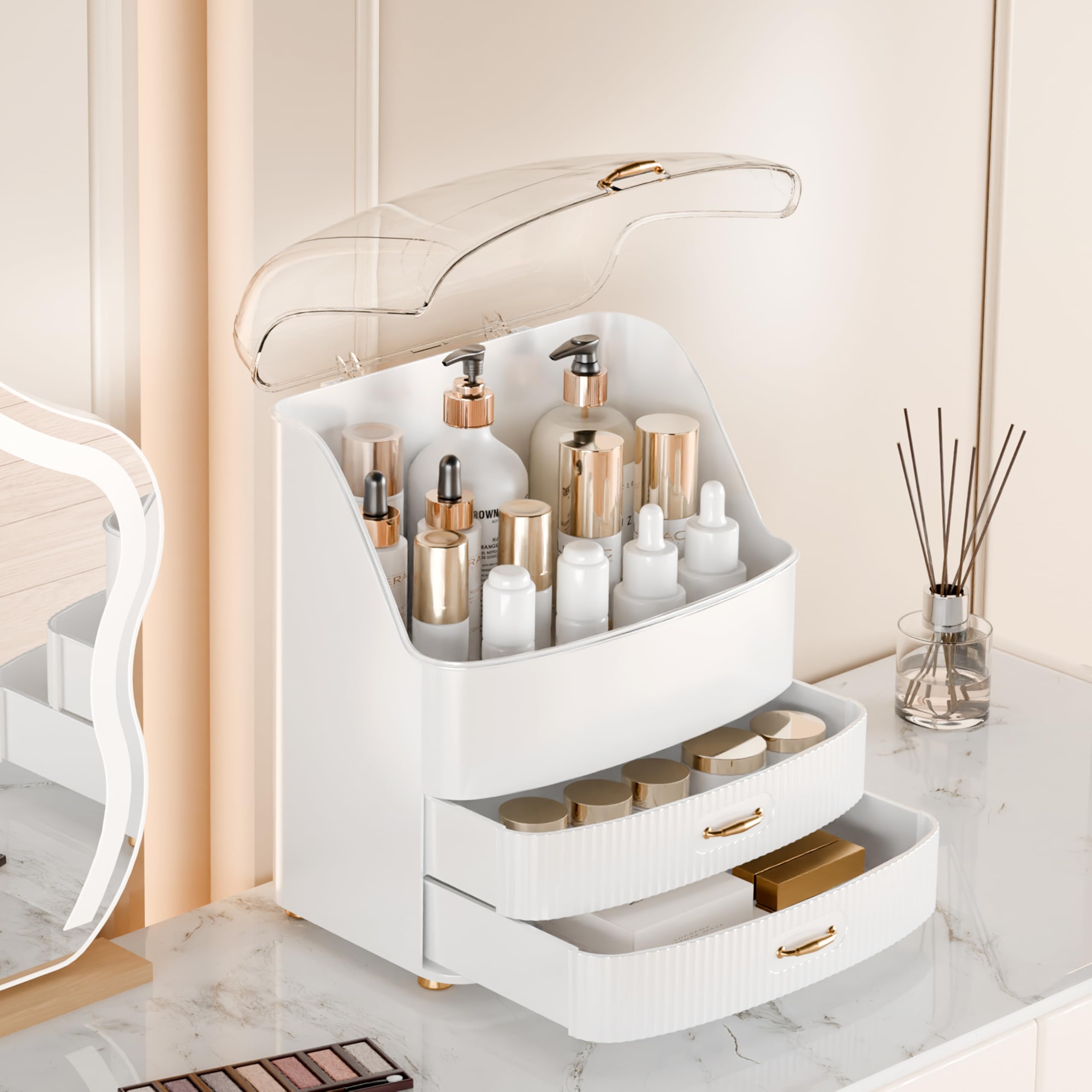 Plukers makeup organizer with anti-slip base protects surfaces during daily use.
