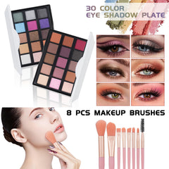 Pomcral All In On Makeup Kit mascara wand delivers defined lashes in one stroke.