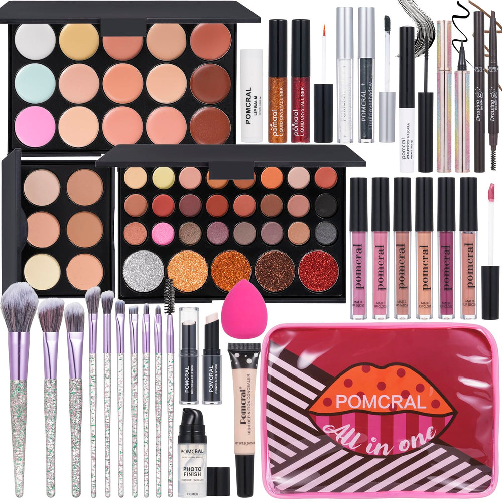 Pomcral makeup kit bag display shows organized, travel-friendly set for on-the-go touchups.