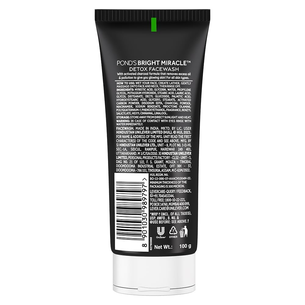POND'S Bright Miracle foaming lather demonstrates gentle cleansing for daily routine.