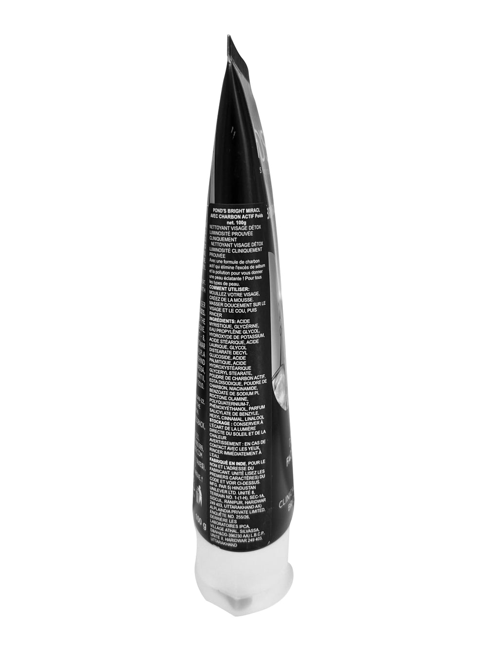 POND'S Bright Miracle wash-application image shows easy squeeze and smooth spread.