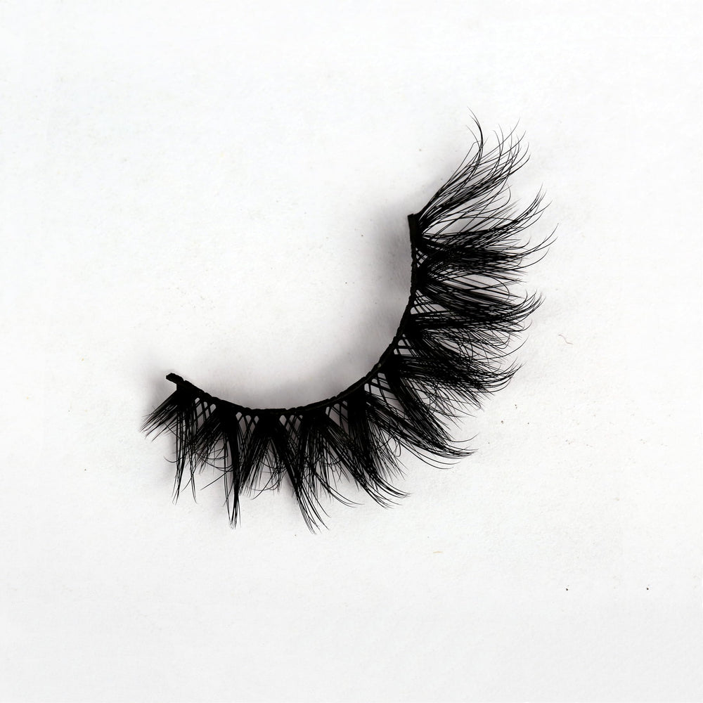 Pooplunch flexible cotton band lashes for weightless comfort