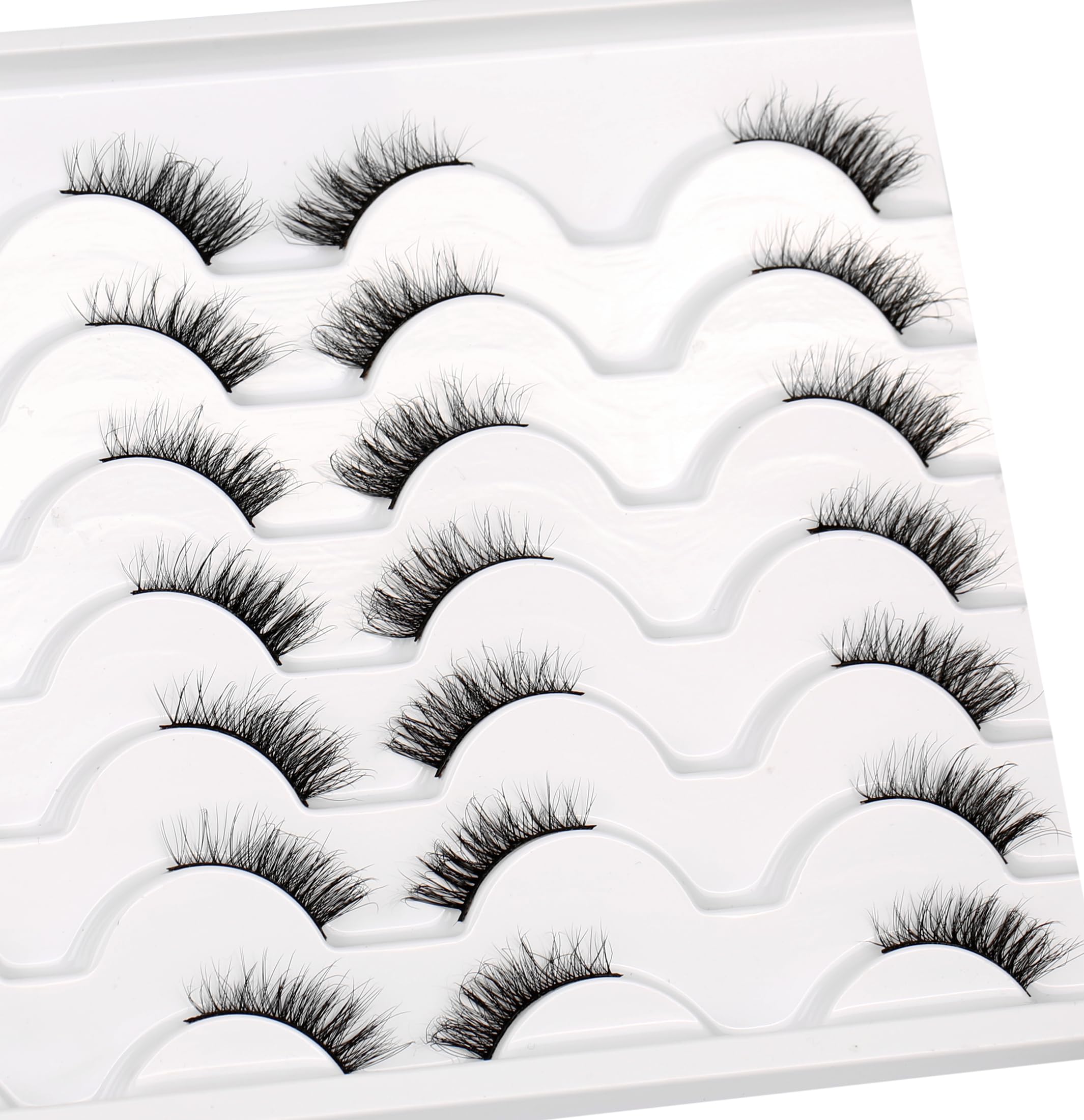 Pooplunch black-finish lashes frame eyes with defined depth.