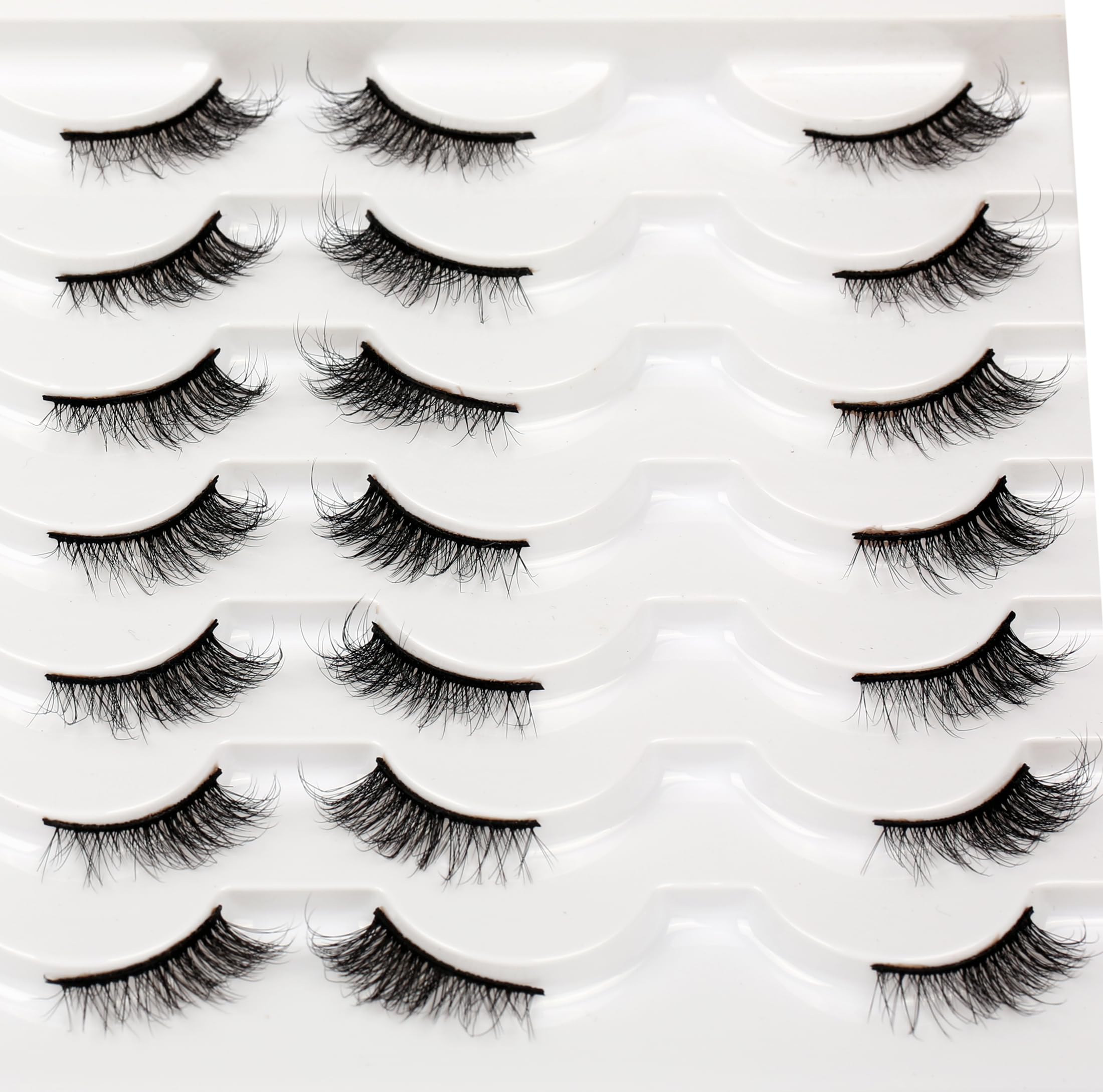 Pooplunch hand-made lashes feel delicate and easy to apply.