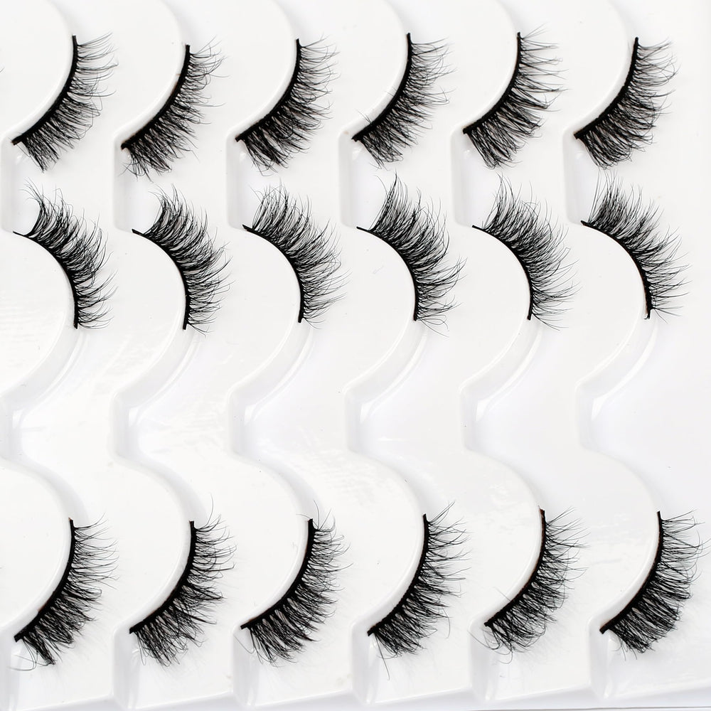 Pooplunch natural-looking lashes suit everyday wear and events.