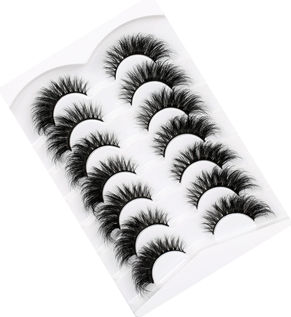 Pooplunch vegan cruelty-free lashes feel soft and luxurious without animal-derived components.