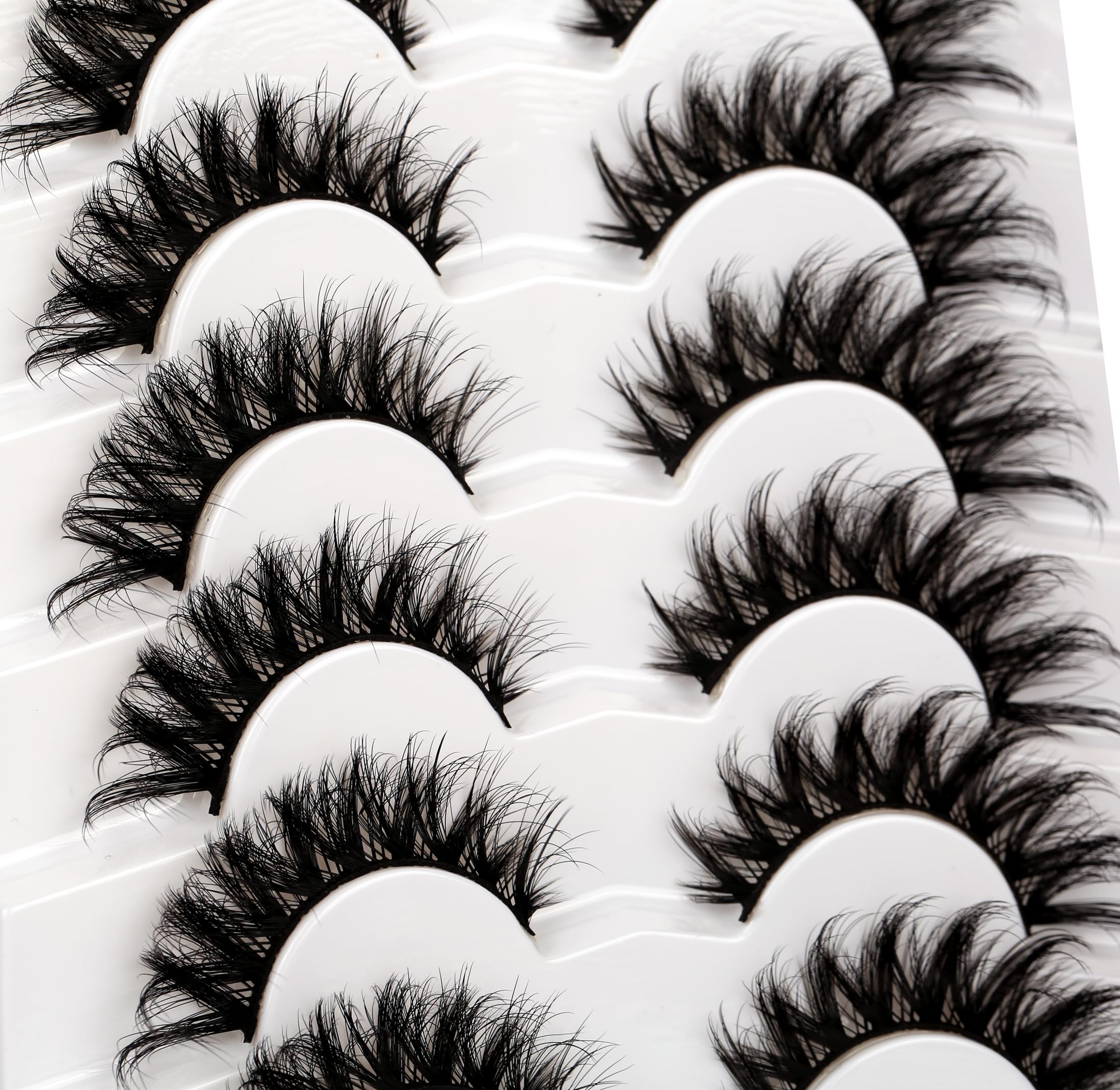 Pooplunch vegan cruelty-free lashes crafted from premium fibers