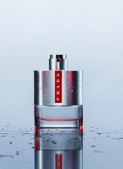 Prada Luna Rossa spray action demonstrates easy, even application.