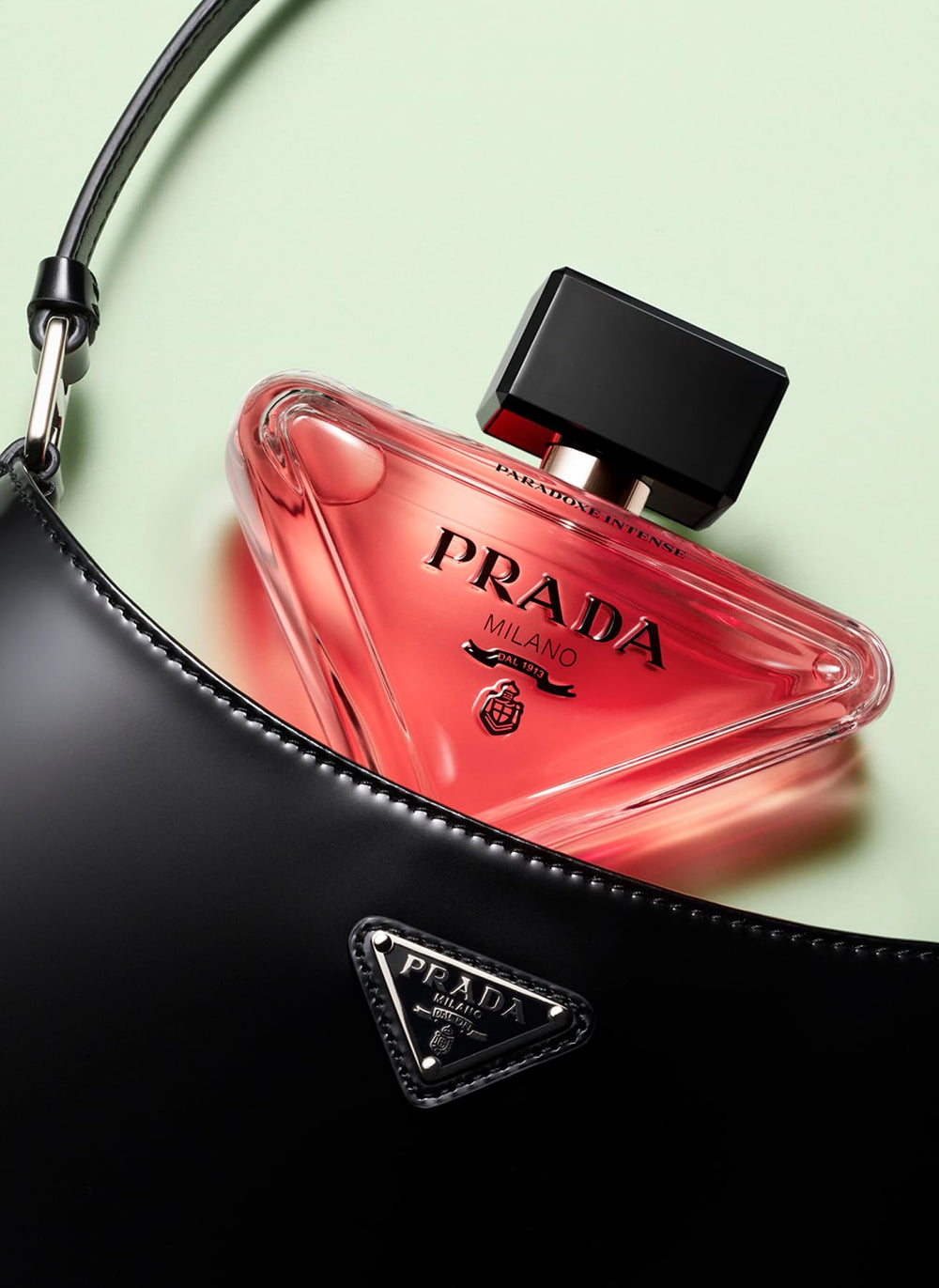 Prada Paradoxe Intense neroli-pear notes close-up hints versatile use cases