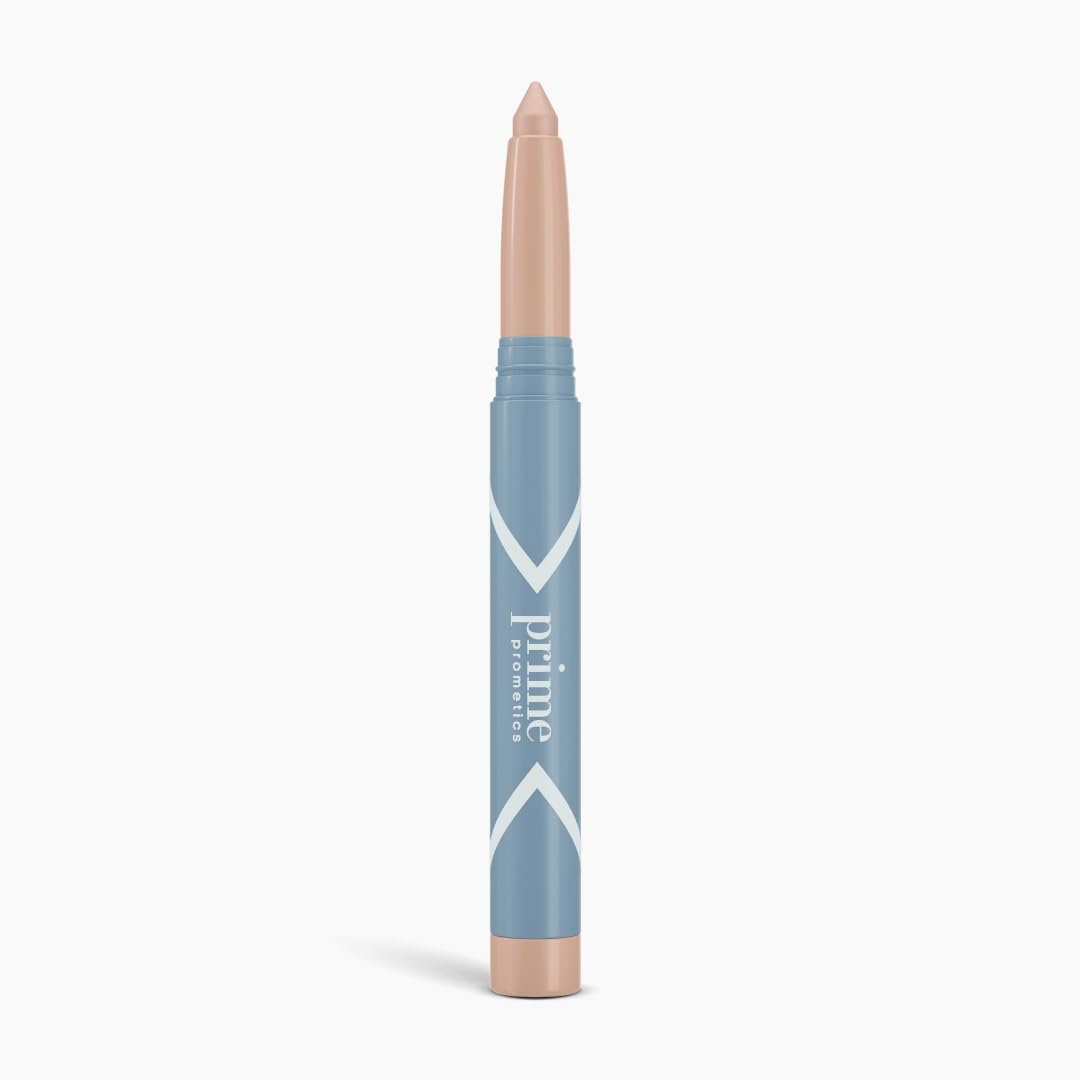 PrimeEyes crease-free application on mature eyelids for smooth color.