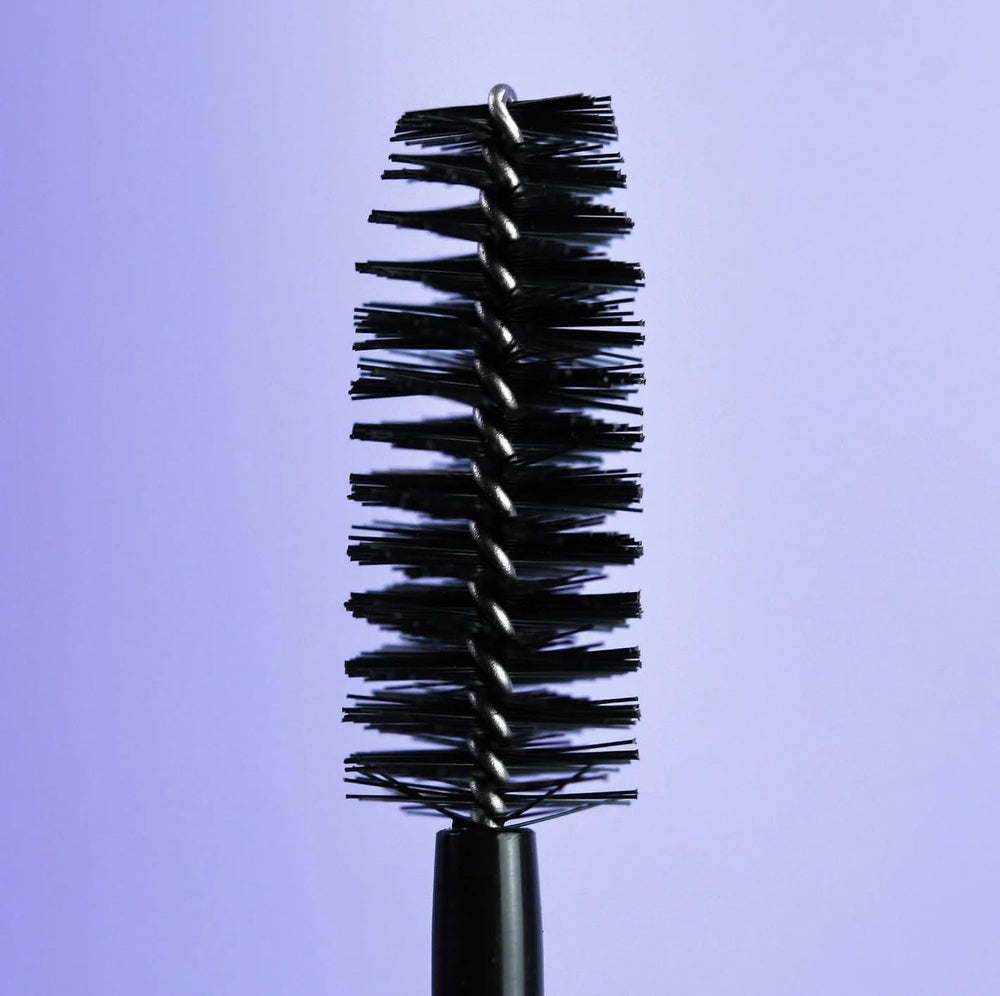 Prosa Mascara lash volume application comb delivers clump-free definition across lashes.