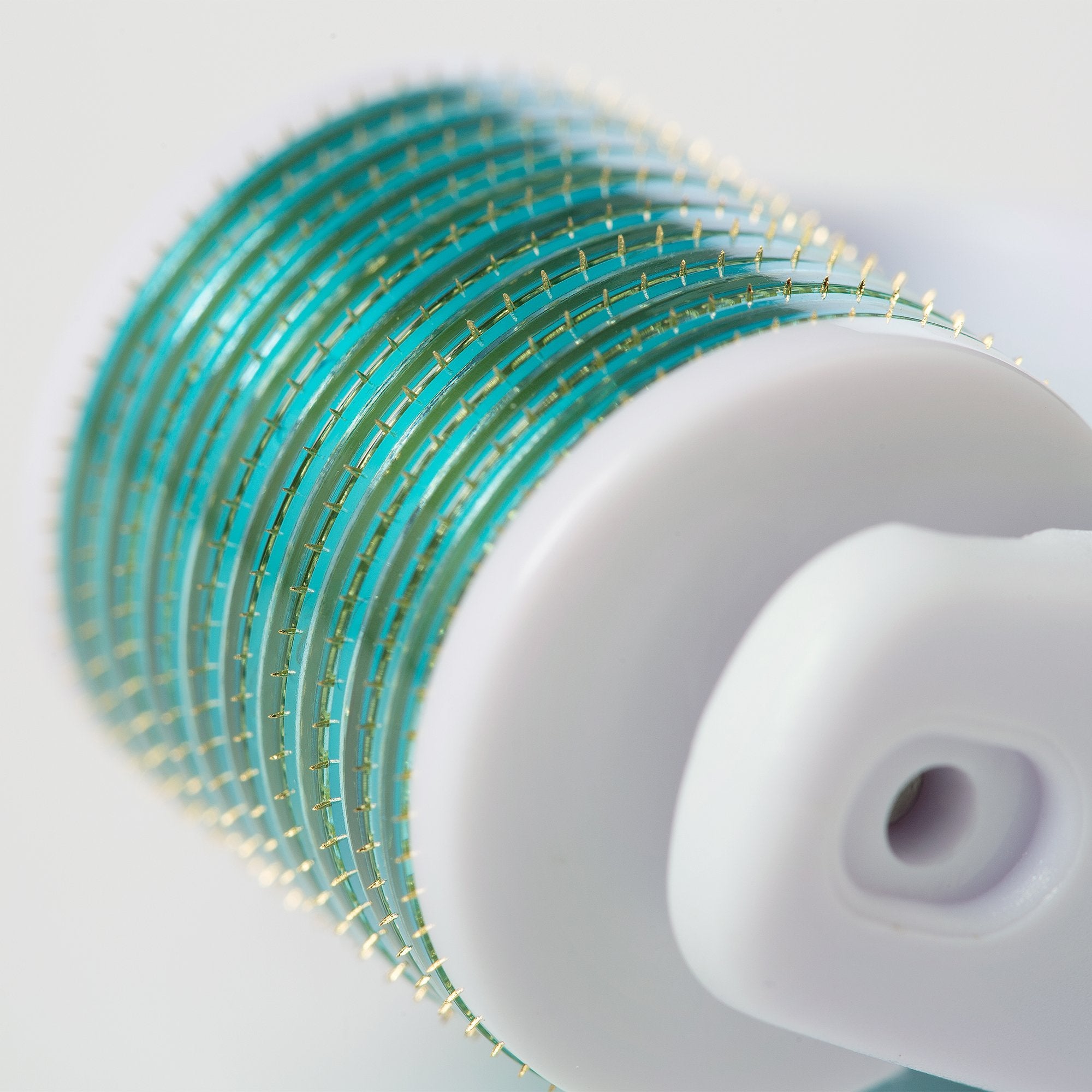 Prosper Beauty DermaRoll ergonomic handle for comfortable home skincare sessions.