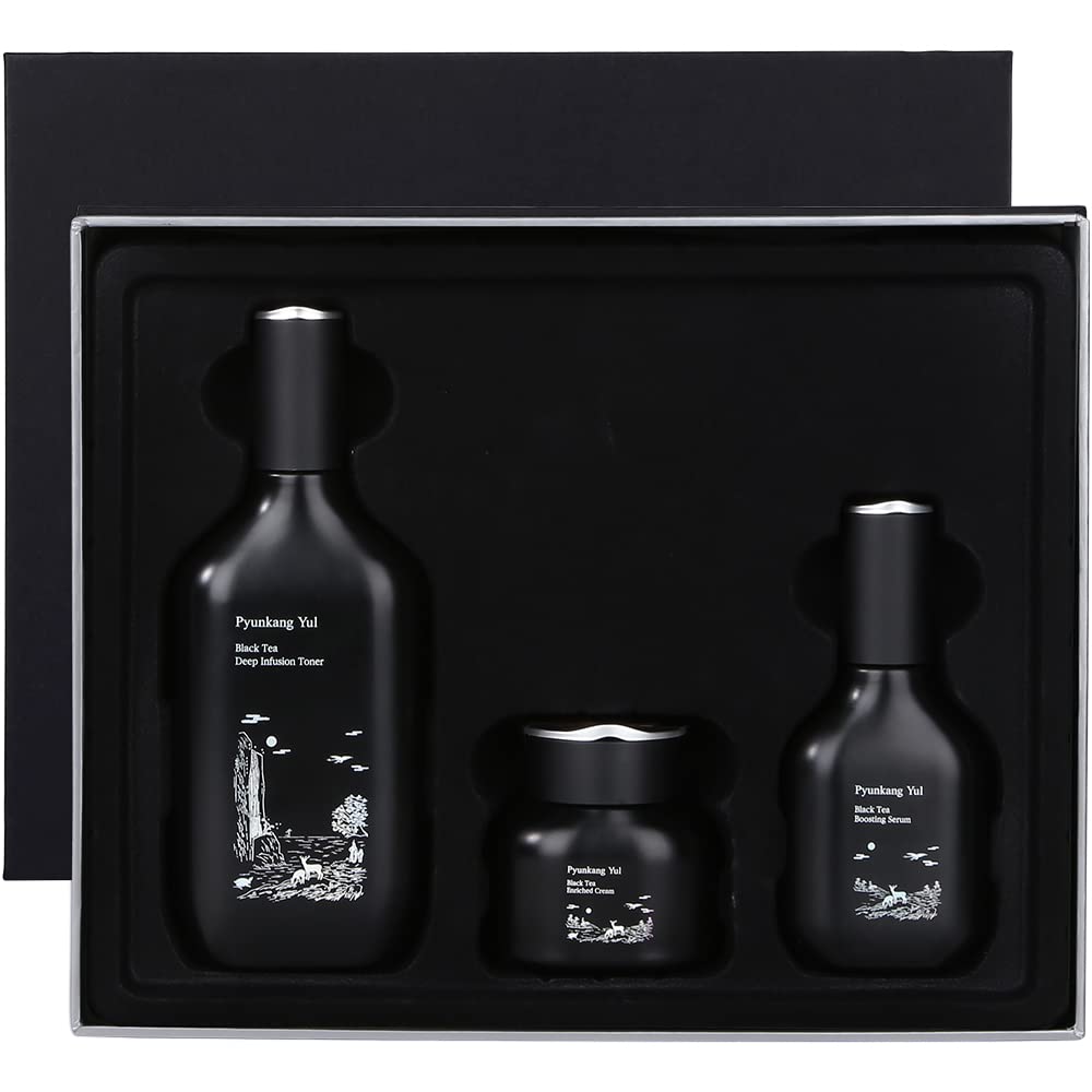 Pyunkang Yul Black Tea Boosting Serum bottle for radiant skin.