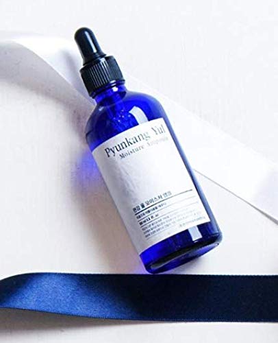Pyunkang Yul Moisture Serum close-up texture highlights soft, fast-absorbing feel