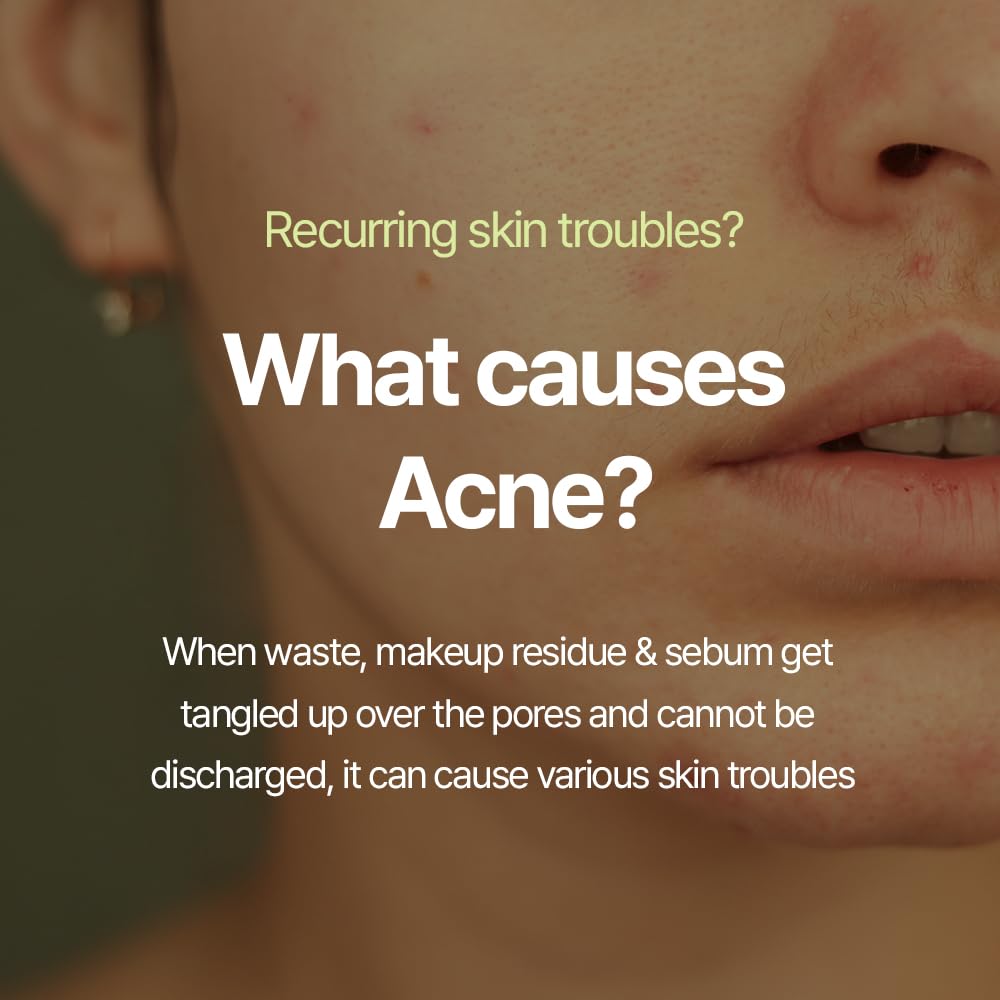 Pyunkang Yul PKY cleansing foam foamy lather close-up.