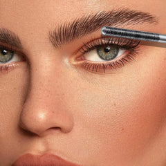 Qawnfy mascara brush detail highlights washable metal wand for easy cleanup