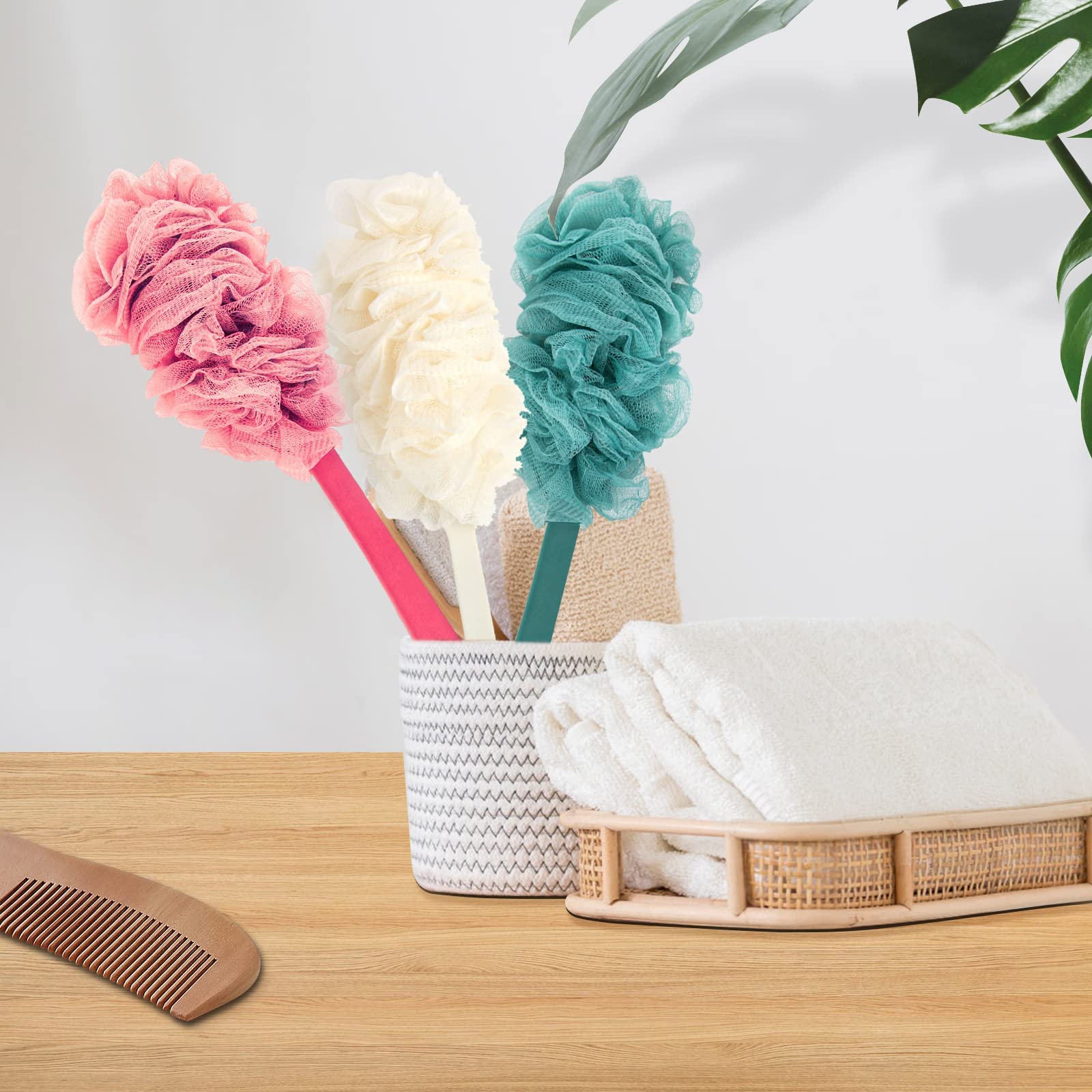 Qewro soft knitted mesh loofah for gentle cleansing and bubbly lather