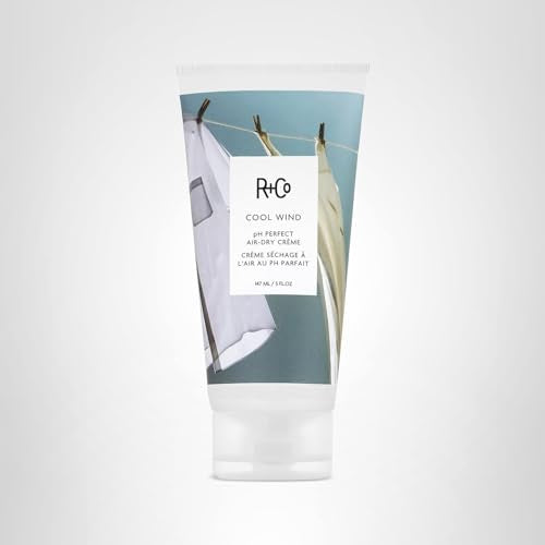R+Co Cool Wind vegan and cruelty-free label endorses clean beauty.