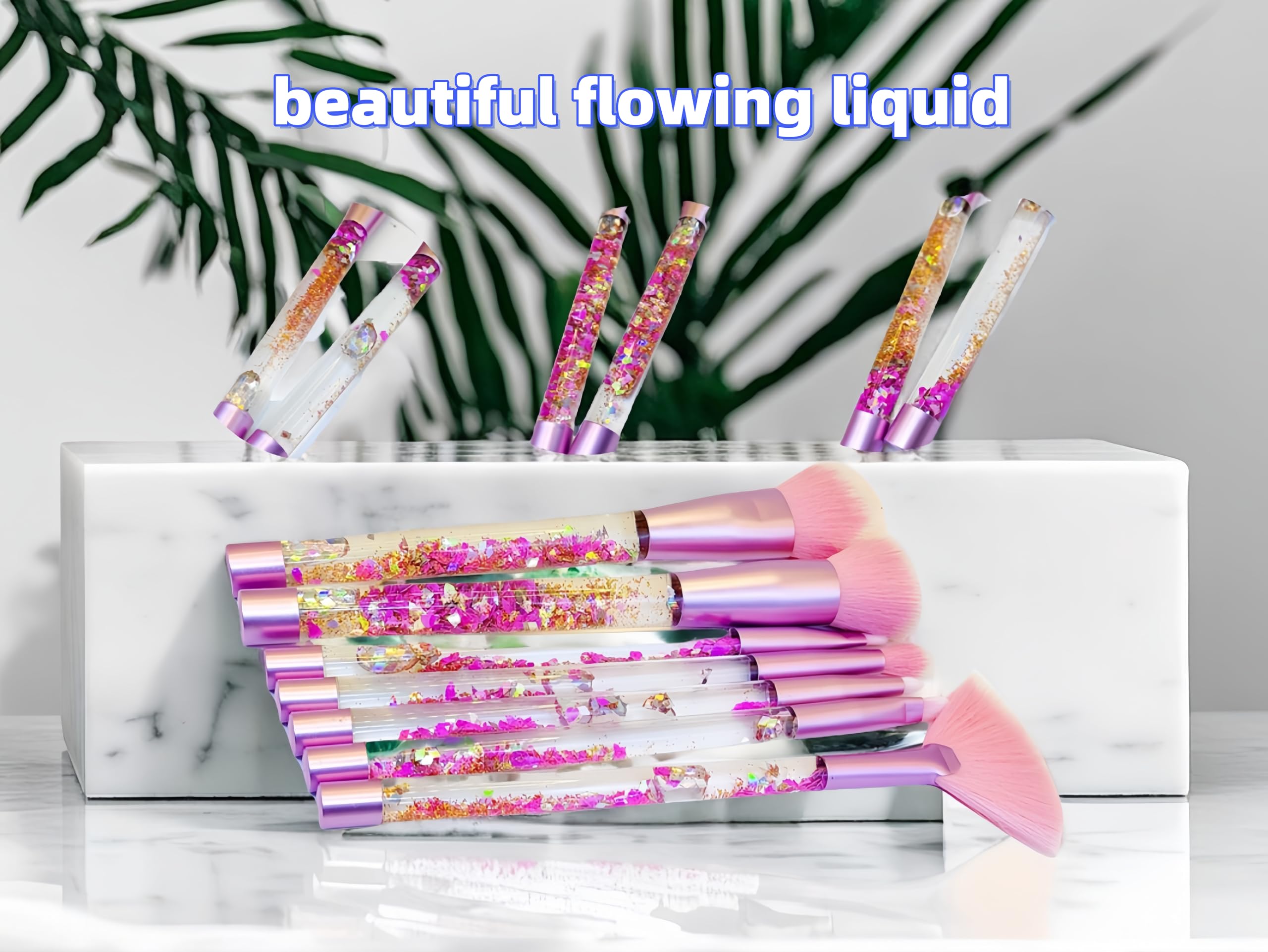 RAEEIKPHZ Sparkle Pink bristle fibers close-up highlight soft, skin-friendly fibers.