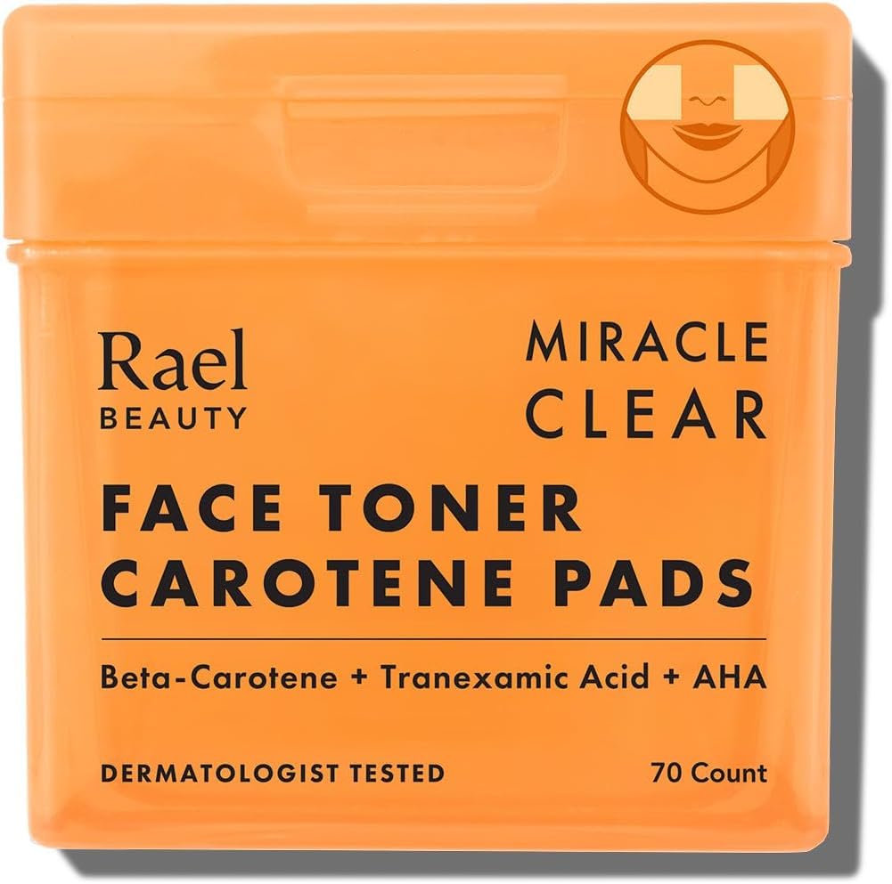 Rael Toner Pads dual-textured close-up for daily exfoliation and soothing hydration.
