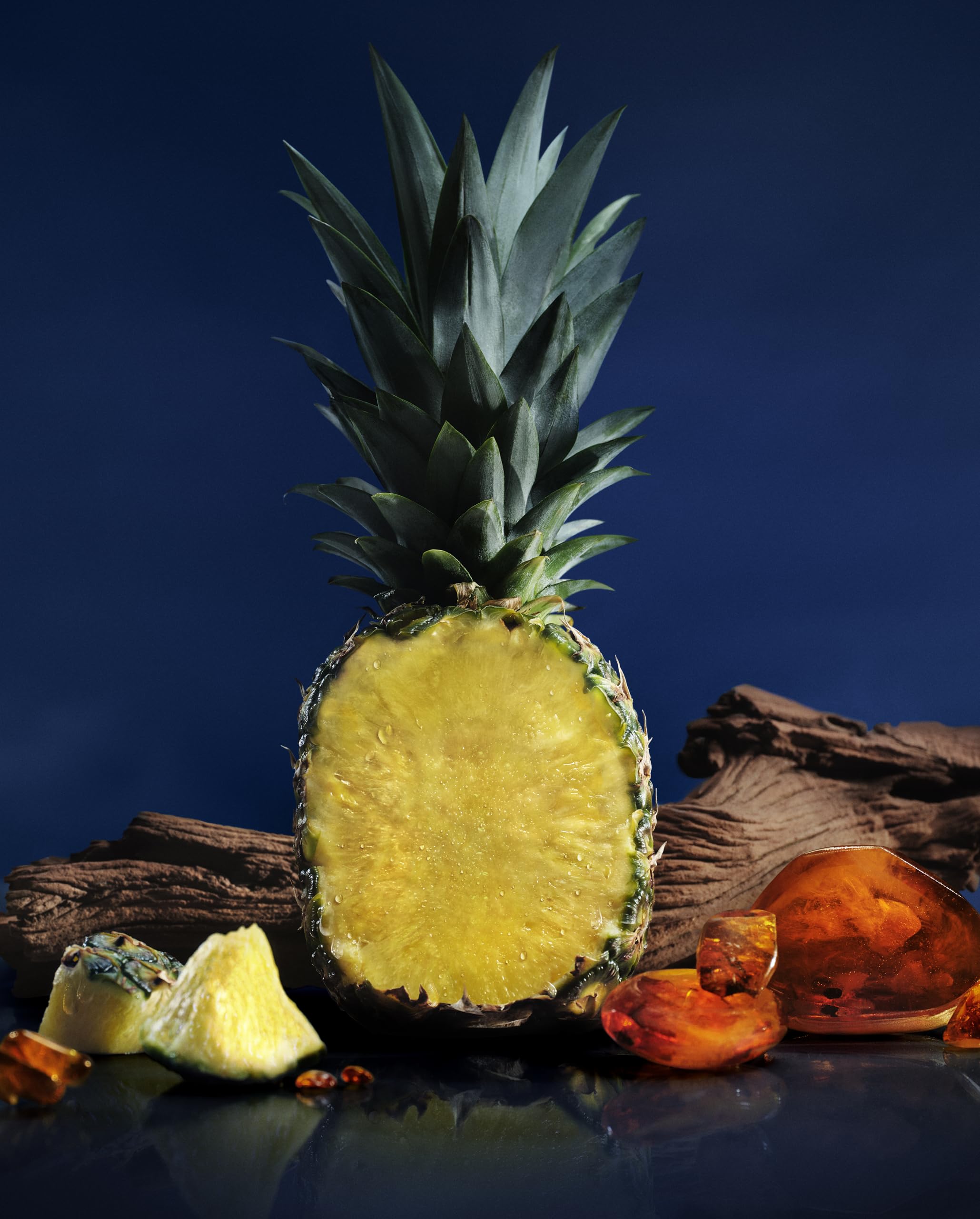Top notes of Polo 67 EDP feature green mandarin and pineapple for brightness.