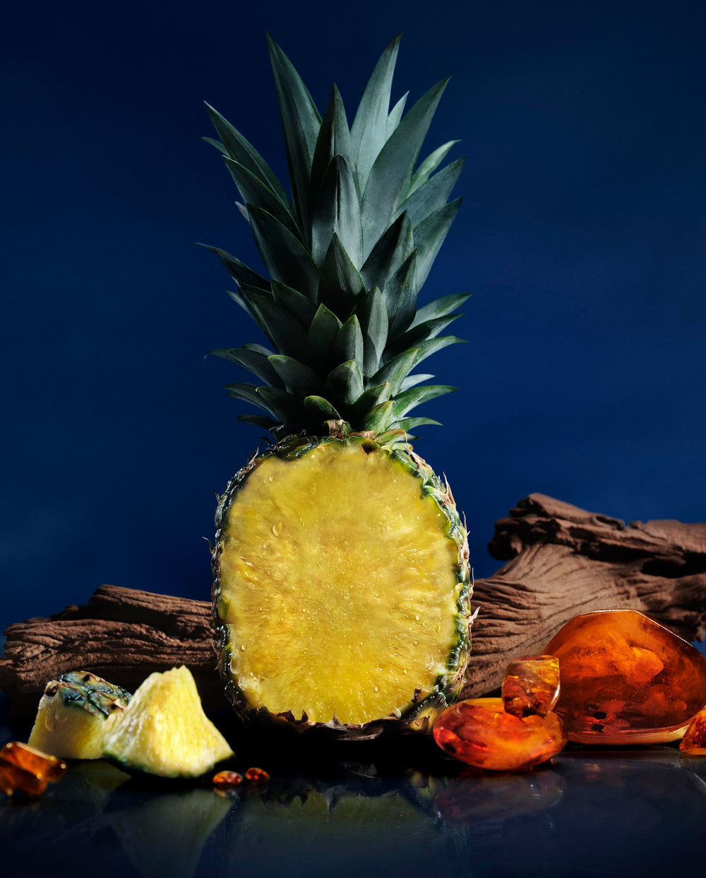 Top notes of Polo 67 EDP feature green mandarin and pineapple for brightness.